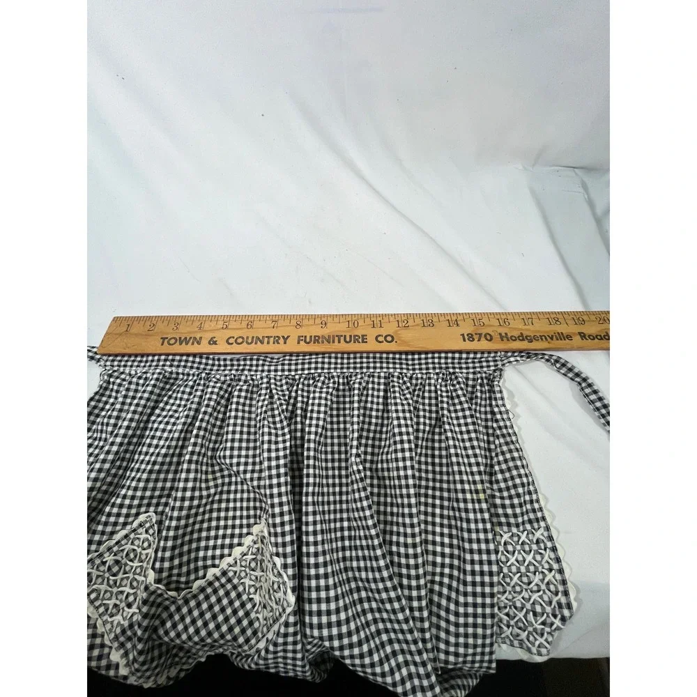 VTG Gingham 1/2 Apron Women Black White Chicken Scratch Embroidery Rickrack Trim